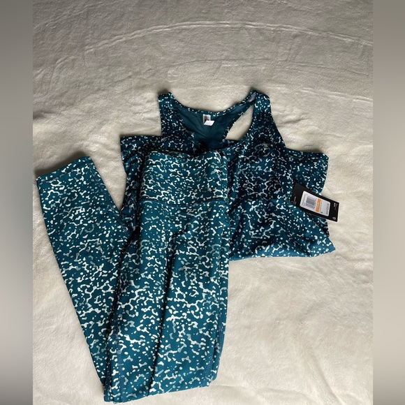 Under armor set - Picture 1 of 8